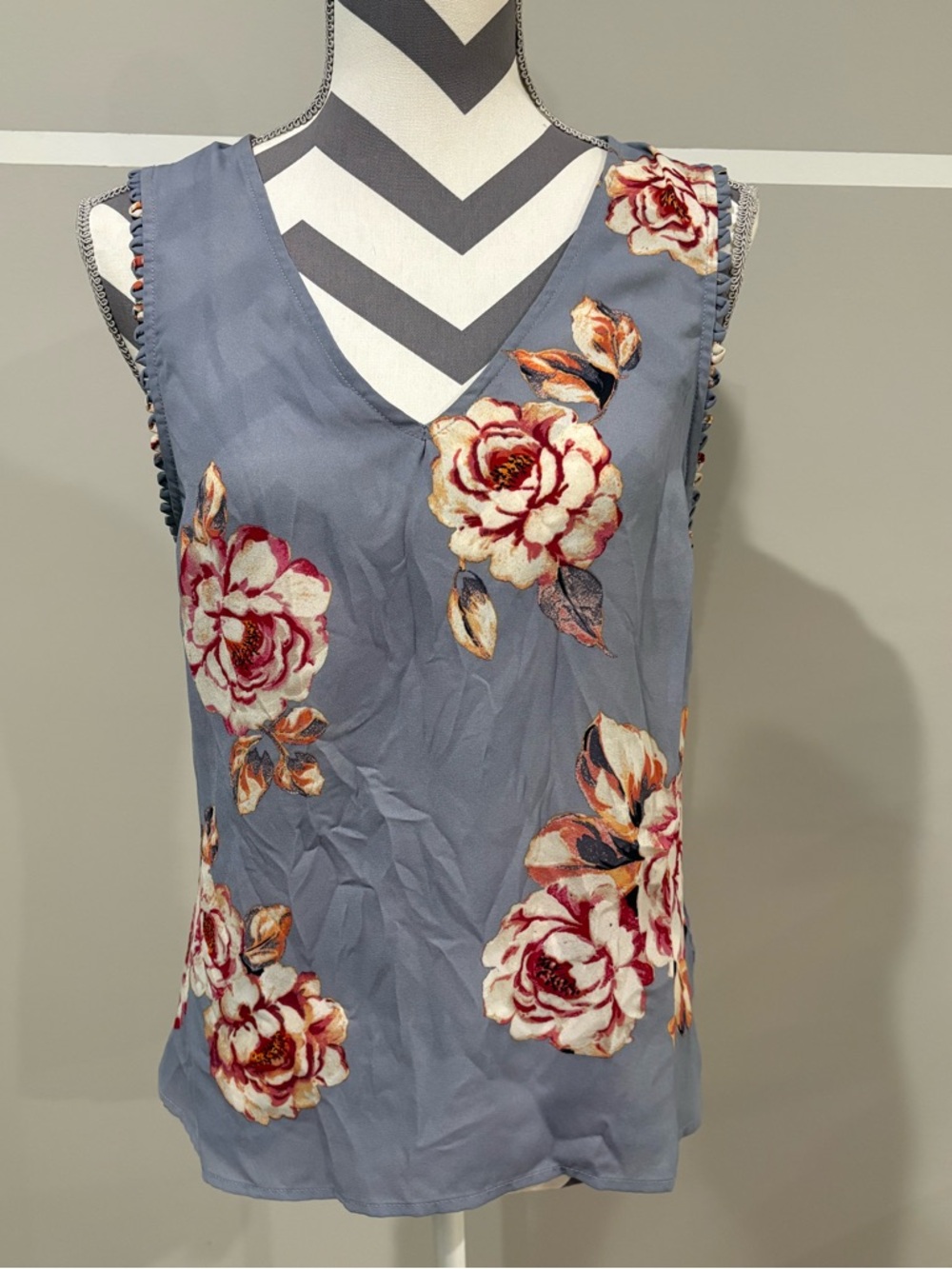 A New Day Lavender Blue Floral V-Neck Camisole